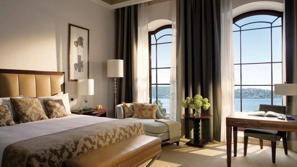 FOUR SEASONS İSTANBUL