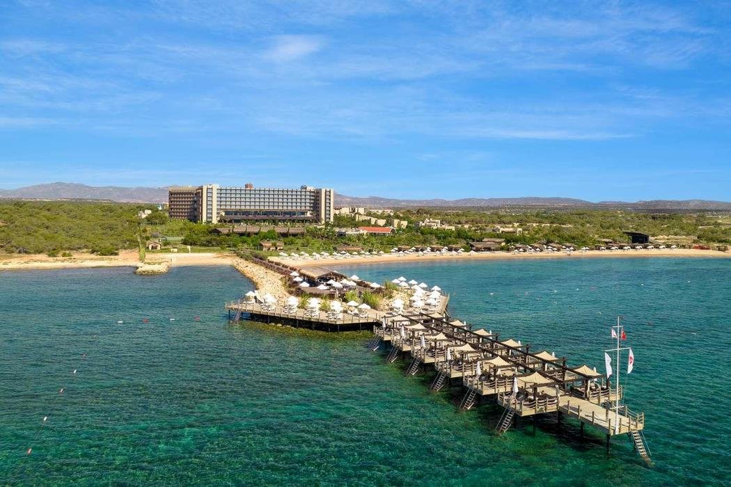 CONCORDE LUXURY HOTEL