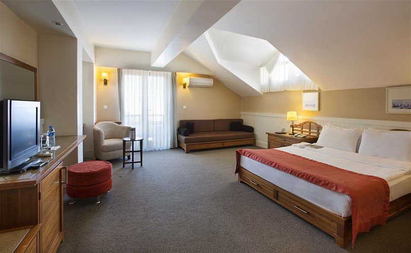 DEDEMAN PALANDÖKEN SKİ LODGE